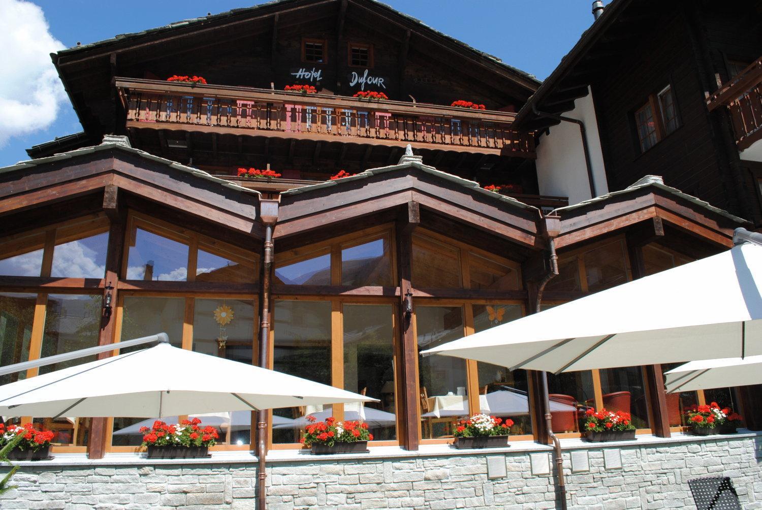 Hotel Dufour Chalet - Adults Only Zermatt Bagian luar foto