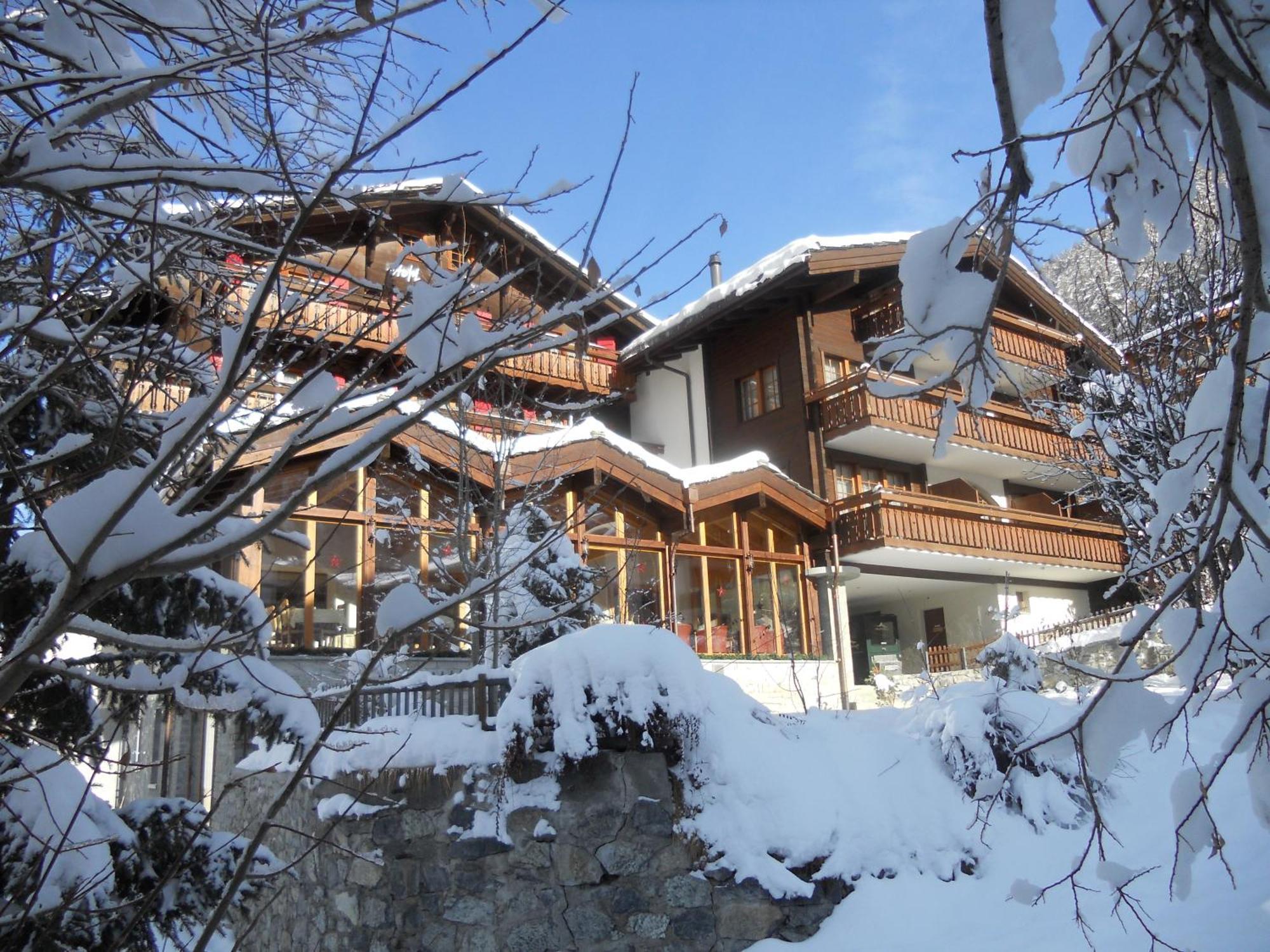 Hotel Dufour Chalet - Adults Only Zermatt Bagian luar foto