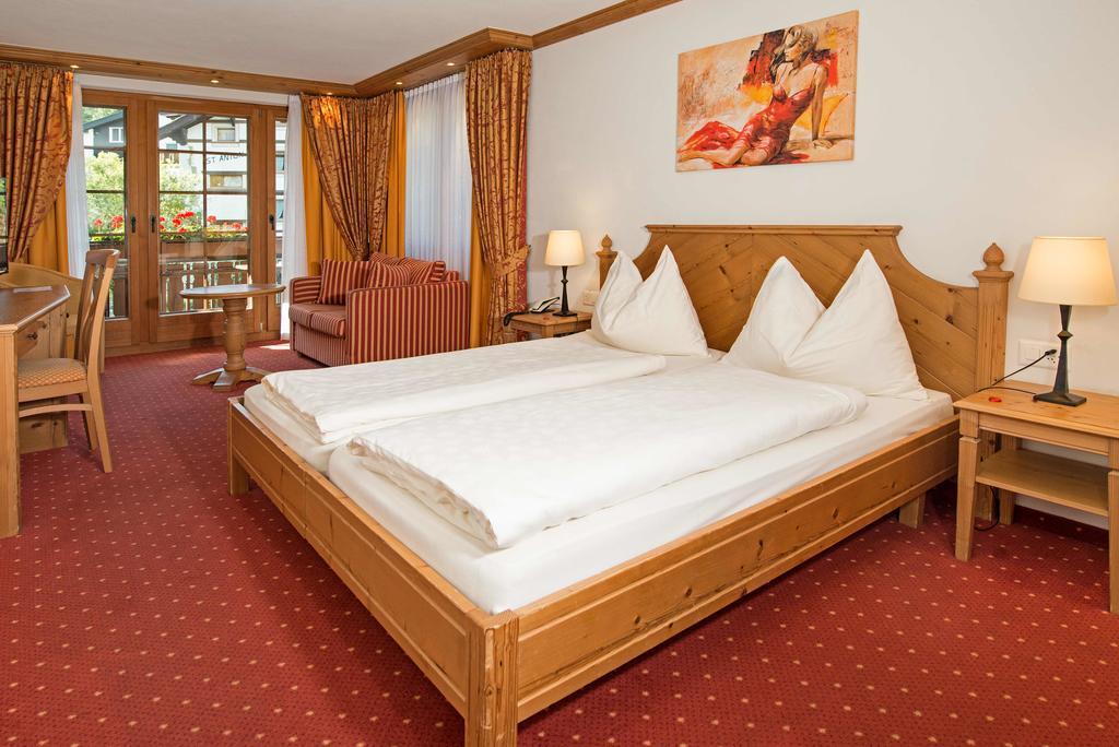 Hotel Dufour Chalet - Adults Only Zermatt Bagian luar foto