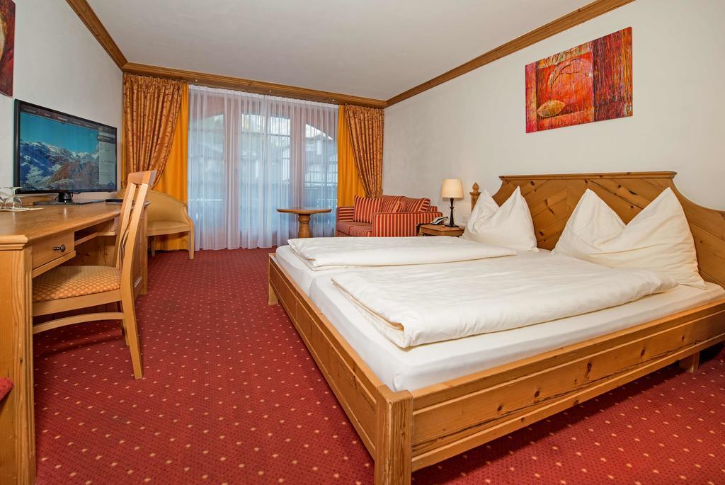 Hotel Dufour Chalet - Adults Only Zermatt Bagian luar foto