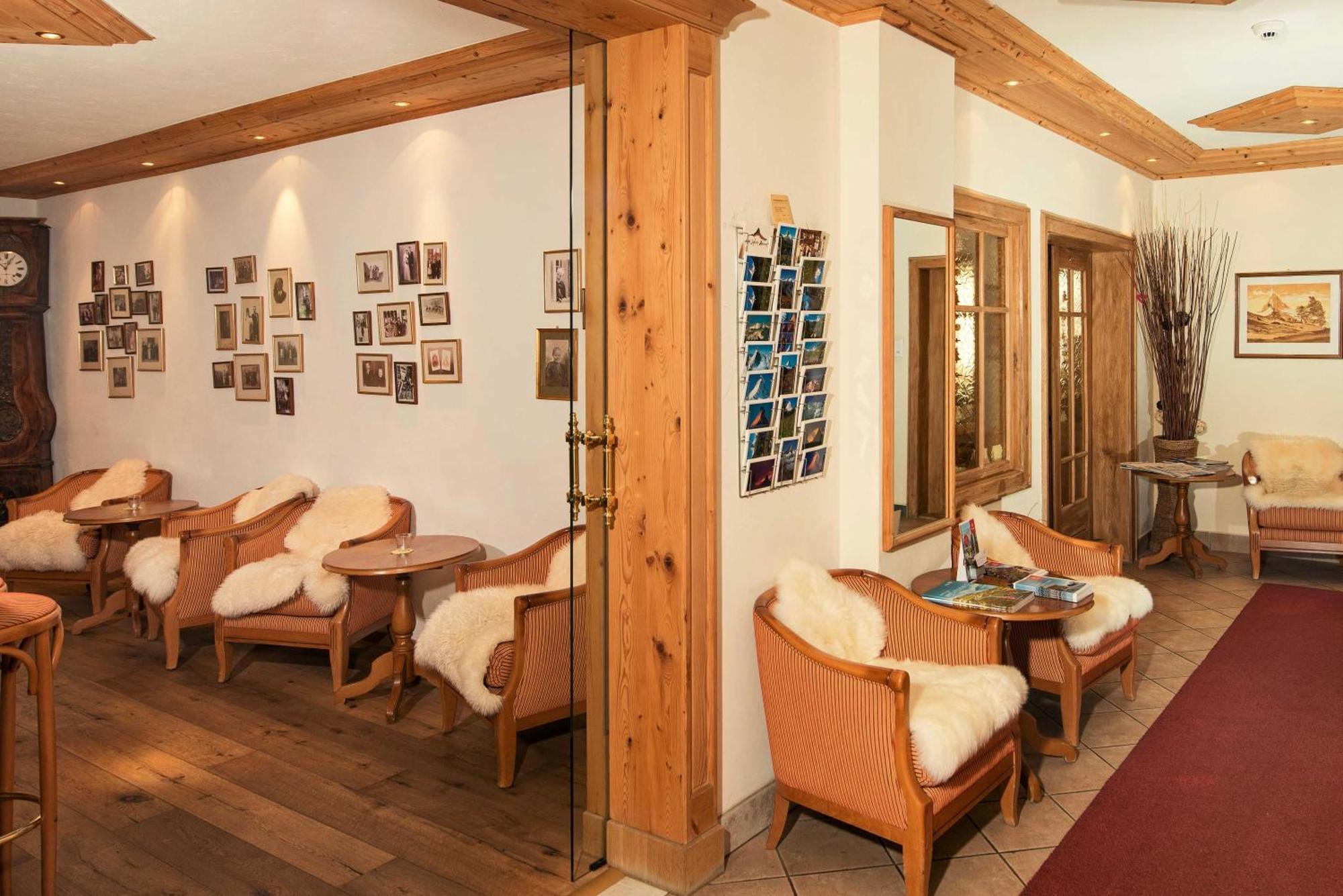 Hotel Dufour Chalet - Adults Only Zermatt Bagian luar foto
