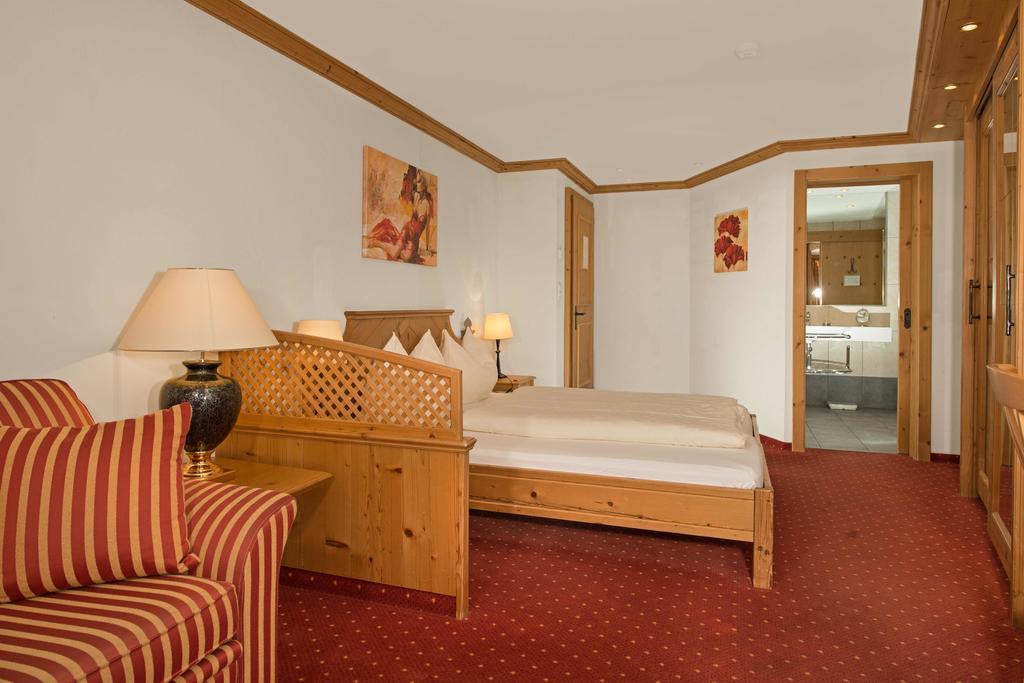 Hotel Dufour Chalet - Adults Only Zermatt Bagian luar foto